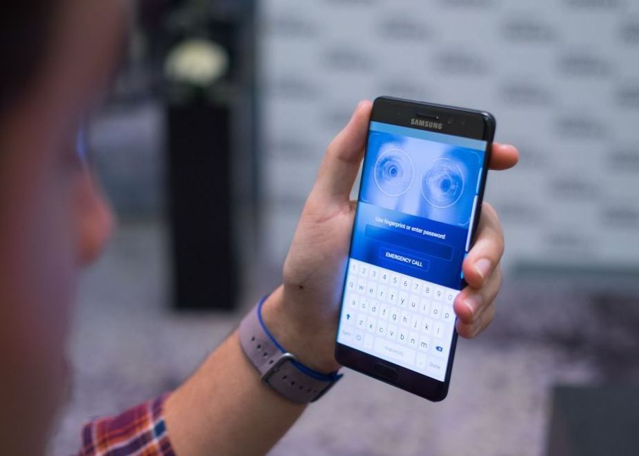 LANSARE GALAXY S8! Samsung a prezentat noul telefon! Care va fi pretul Saptamana Samsung Galaxy S8 Tot Ce Se Stie Despre Telefonul Care Va Fi Lansat In 2 Zile