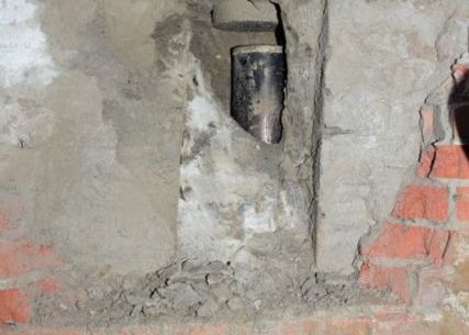 A Fost Descoperita O Capsula A Timpului Ingropata De Nazisti Ce Se Afla In Interior