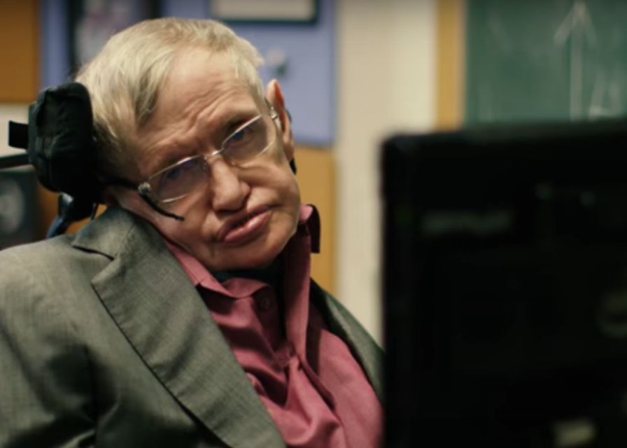 Stephen Hawking si-a schimbat vocea! Cine este vedeta care ii va imprumuta glasul de acum inainte Stephen Hawking Si A Schimbat Vocea Cine Este Vedeta Care Ii Va Imprumuta Glasul De Acum Inainte