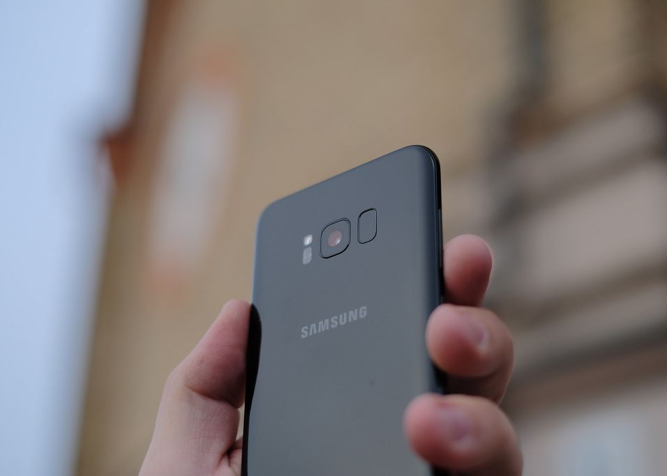 Record Absolut Pentru Samsung Numar Urias De Precomenzi Pentru Galaxy S8