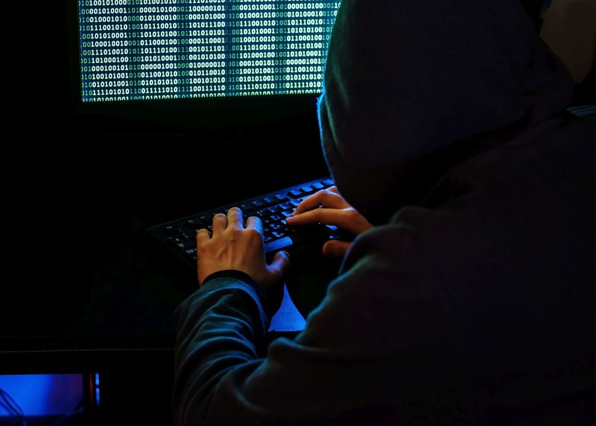 Lovitura De Proportii A Grupului De Hackeri The Dark Overlord Mai Multe Filme Nelansate Inca Au Fost Furate