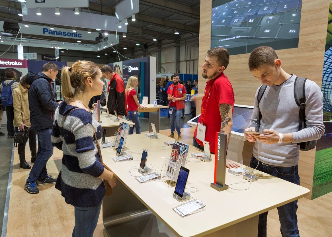 Premiera Pentru Huawei A Reusit Sa Intreaca Apple Intr Un Mod Neasteptat