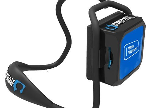 O Casca Inteligenta Poate Traduce In Timp Real Conversatiile Purtate Intr O Limba Straina