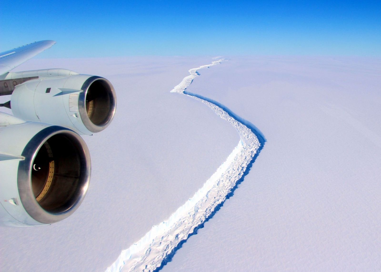 Ce Se Intampla Cu Ghetarul Urias Care S A Rupt Din Antarctica