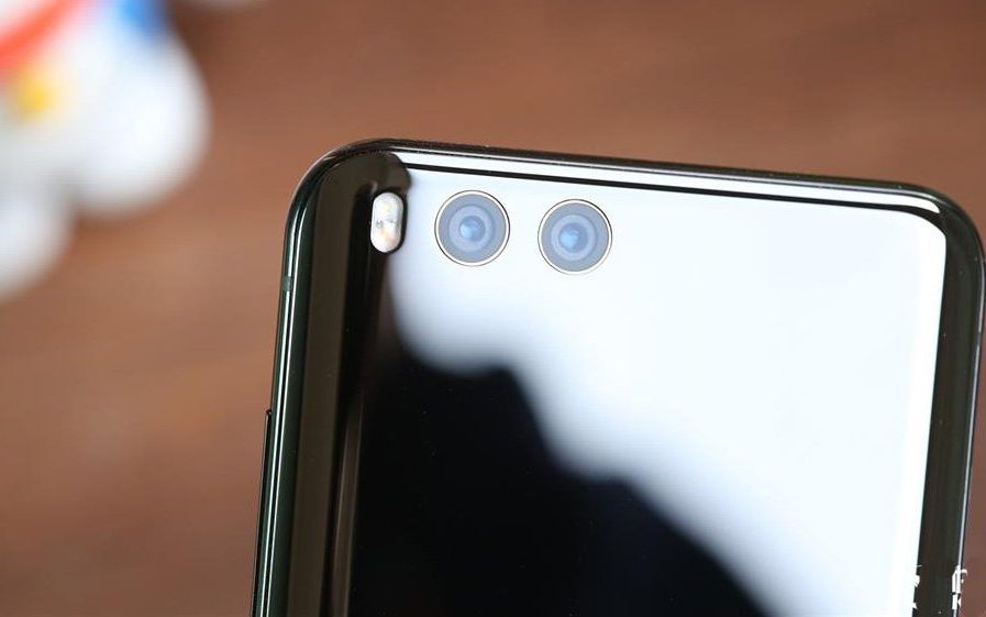 Telefonul Care Este Foarte Greu De Construit Motivul Pentru Care Nu Vor Fi Fabricate Decat 100 Unitati