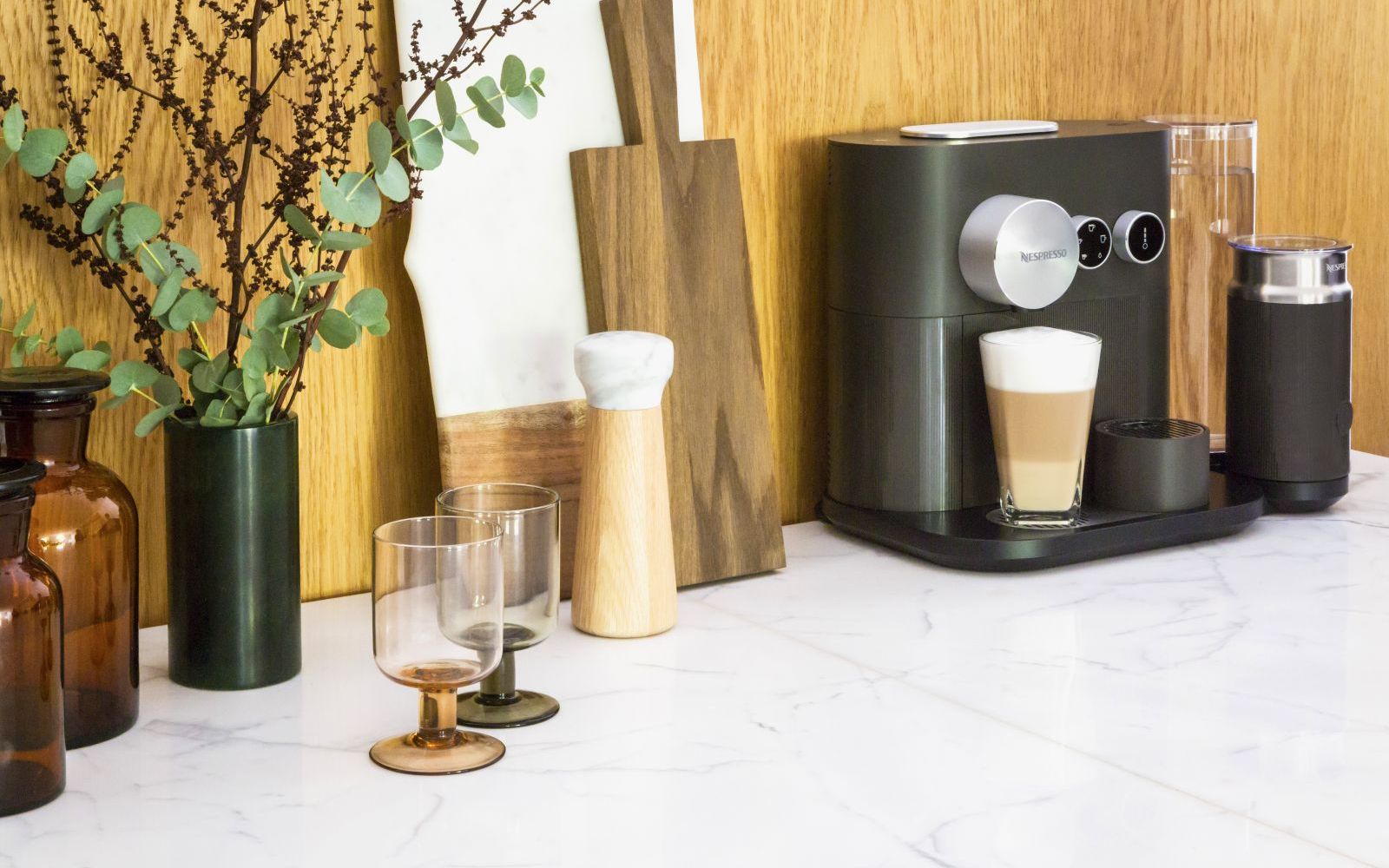 Espressorul Inteligent Gadgetul Care Iti Face Diminetile Mai Placute