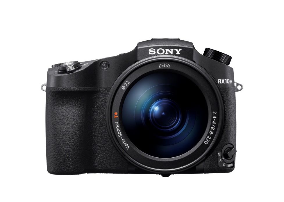 Sony lanseaza camera RX10 IV, care are cel mai rapid autofocus din lume Sony Lanseaza Camera Rx10 Iv Care Are Cel Mai Rapid Autofocus Din Lume