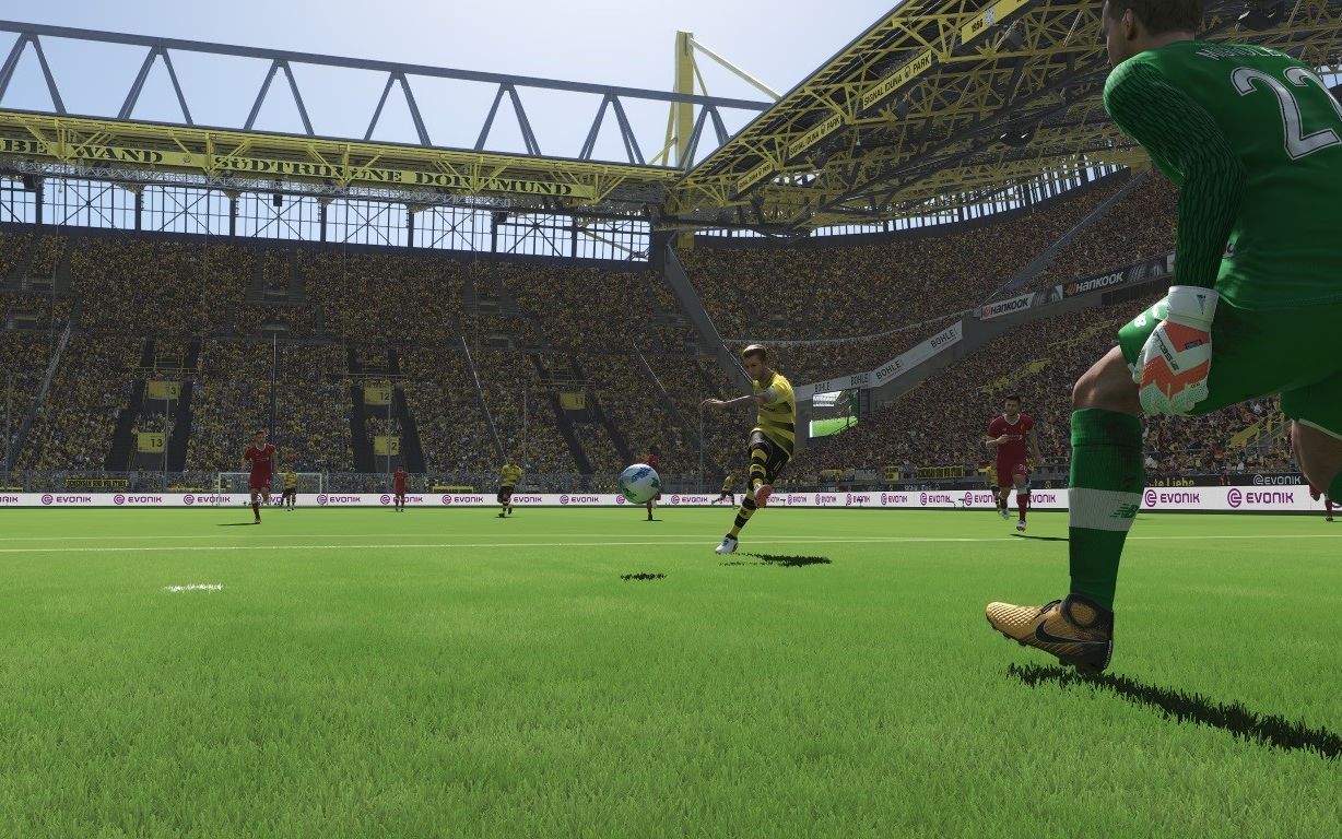Lovitura Uriasa Primita De Fifa 18 Capitolul La Care Pes 2018 Le A Luat O Inainte