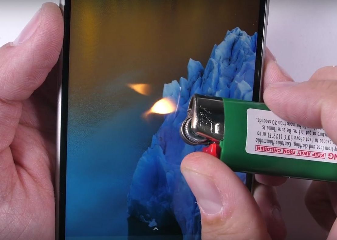 Ars, zgariat, indoit! Cat de bine se comporta Nokia 8 la un test de rezistenta Ars Zgariat Indoit Cat De Bine Se Comporta Nokia 8 La Un Test De Rezistenta