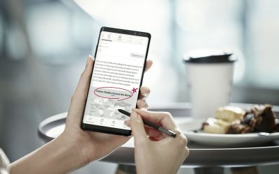 Probleme cu Galaxy Note 8! Ce patesc utilizatorii cand deschid agenda de contacte