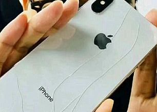 Abia L Au Cumparat Ca S A Facut Praf Cum Arata Iphone X Dupa Ce A Fost Scapat Pe Jos