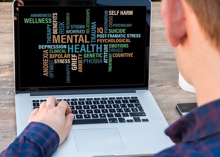 Facebook foloseste inteligenta artificiala pentru a depista tendintele de suicid ale utilizatorilor Facebook Foloseste Inteligenta Artificiala Pentru A Depista Tendintele De Suicid Ale Utilizatorilor