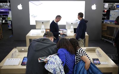 Comenzi record pentru iPhone X! Cate telefoane s-au vandut de Black Friday