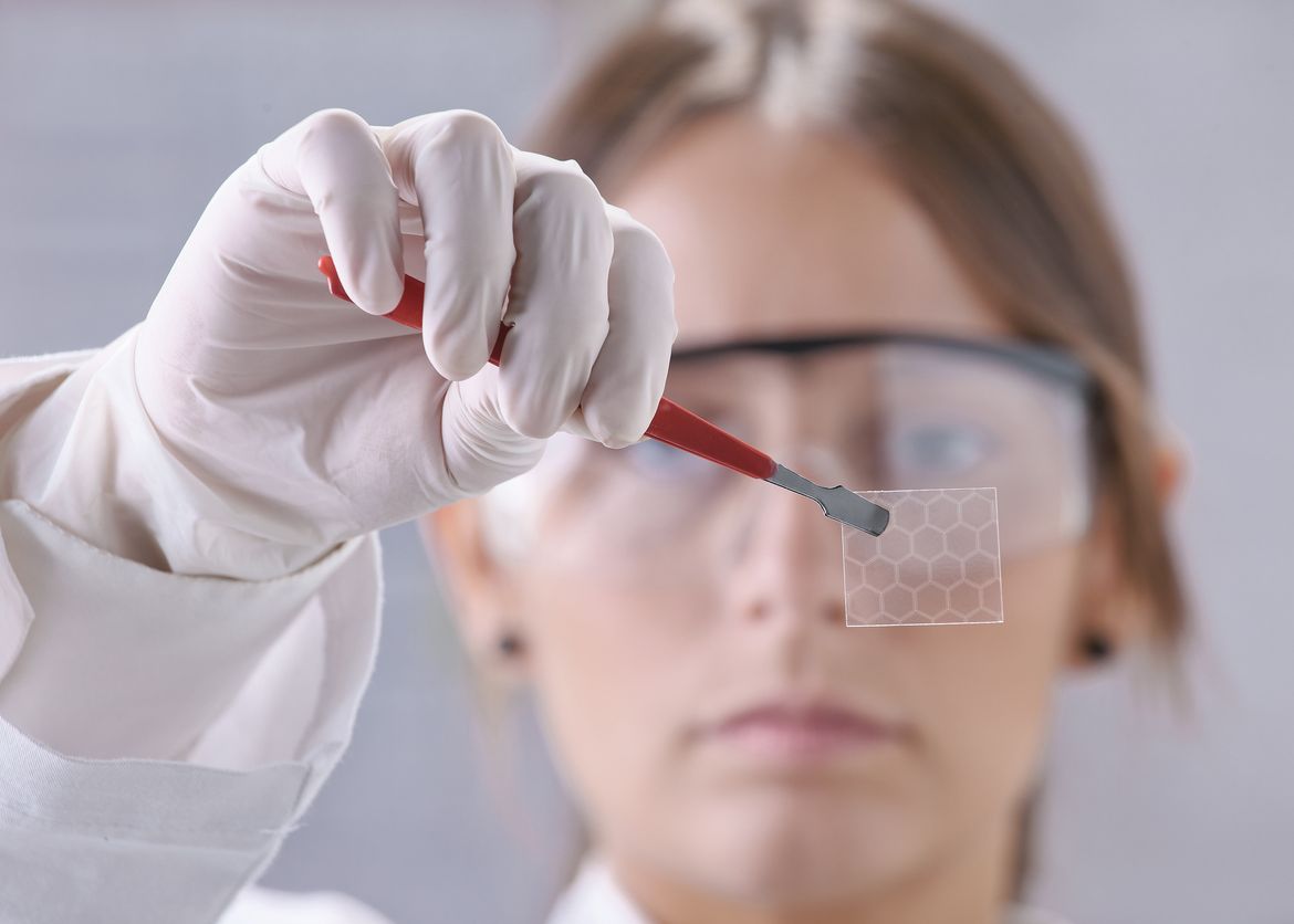 Cel Mai Rezistent Material Din Lume Mai Subtire Ca O Foaie De Hartie Dar Tare Ca Diamantul