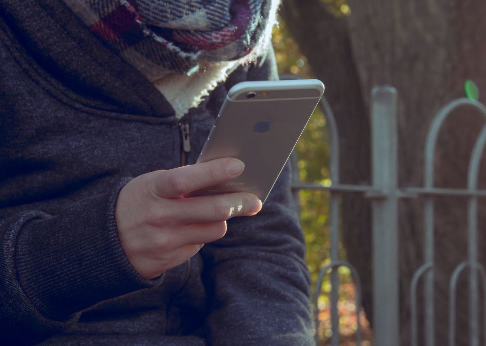 Daca ai un model mai vechi de iPhone poti preveni incetinirea procesorului. Iata ce trebuie sa faci Utilizatorii Care Au Modele Vechi De Iphone Pot Preveni Incetinirea Procesorului Ce Trebuie Sa Faca