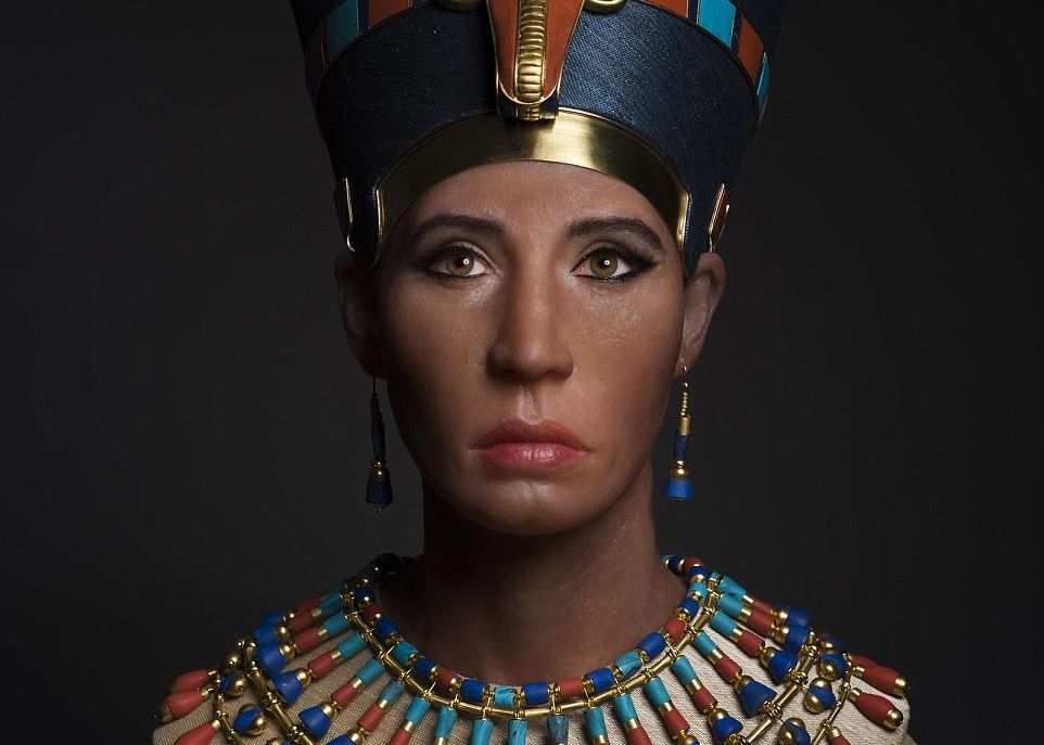 Cum arata de fapt regina Nefertiti? Cercetatorii i-au reconstituit chipul, cu ajutorul tehnologiei 3D Cum Arata De Fapt Regina Nefertiti Cercetatorii Au Reconstitui Chipul Unei Mumii De 3 400 De Ani