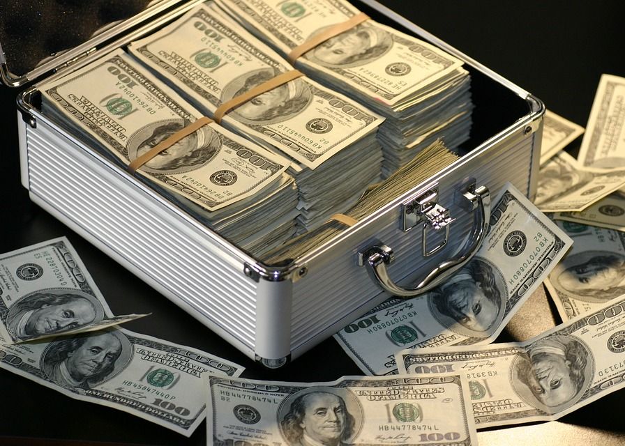 De cati bani avem nevoie pentru a fi fericiti? Cercetatorii au ajuns la o concluzie surprinzatoare De Cati Bani Avem Nevoie Pentru A Fi Fericiti Cercetatorii Au Ajuns La O Concluzie Surprinzatoare