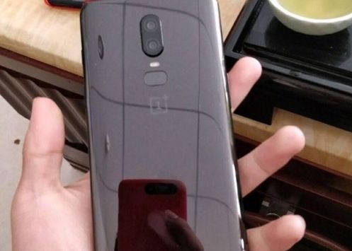 Oneplus 6 Un Alt Smartphone Android Care Imita Aspectul Iphone X