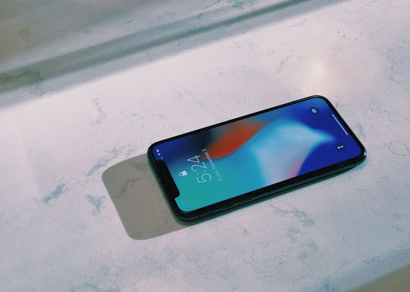 Apple Va Schimba Design Ul Urmatoarelor Iphone Vrea Sa Renunte La Ecranul Decupat