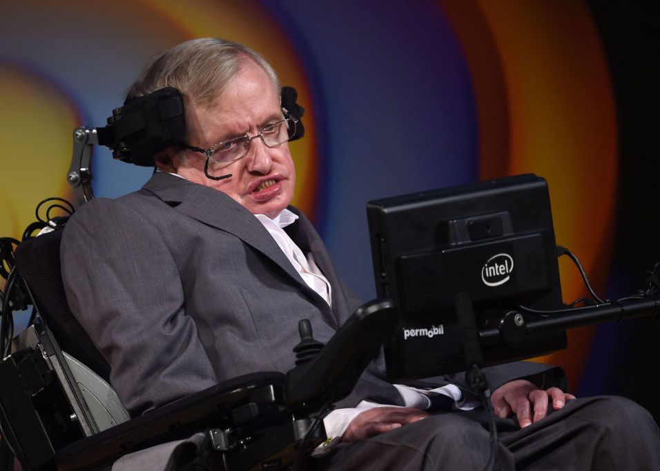 A murit Stephen Hawking. Cunoscutul fizician avea 76 de ani A Murit Stephen Hawking Cunoscutul Fizician Avea 76 De Ani