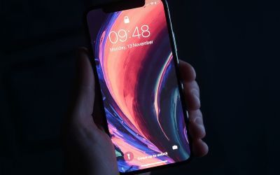 Noile modele de iPhone nu vor mai avea ecran tactil. Vor fi actionate prin gesturi ale mainii