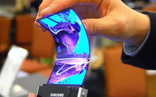 Cum Va Arata Primul Smartphone Pliabil Samsung Telefonul Ar Putea Fi Lansat Anul Viitor