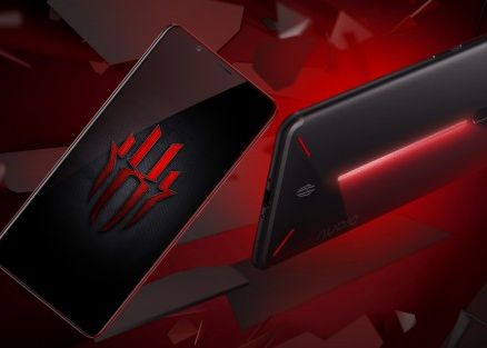 Ai clipit, l-ai ratat: peste 10.000 de unitati s-au vandut in 37 de secunde! De ce are succes acest smartphone Ai Clipit L Ai Ratat Peste 10 000 De Unitati S Au Vandut In Doar 37 De Secunde De Ce Are Succes Acest