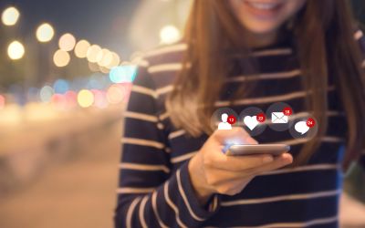 Facebook va introduce o functie matrimoniala. Reteaua sociala vrea sa incurajeze relatiile pe termen lung