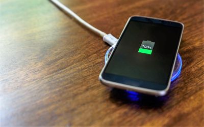 Cum iti adaptezi mobilul pentru incarcatorul wireless