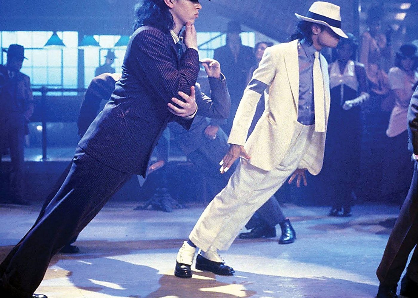 Neurochirurgii Au Explicat Miscarile Incredibile Ale Lui Michael Jackson Din Smooth Criminal