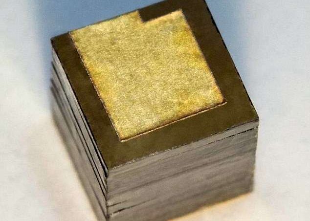 Cercetatorii rusi au inventat o baterie nucleara care poate functiona chiar si 100 de ani Cercetatorii Rusi Au Inventat O Baterie Nucleara Care Rezista Chiar Si 100 De Ani