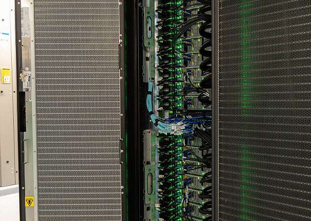 Cel mai rapid supercomputer din lume este de un milion de ori mai performant ca un laptop Cel Mai Rapid Supercomputer Din Lume Este De Un Milion De Ori Mai Performant Ca Un Laptop