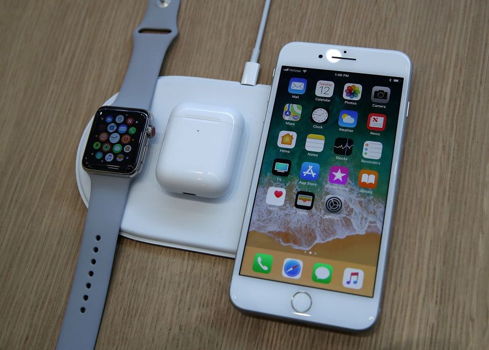 Apple pregateste lansarea padului de incarcare wireless AirPower. Cand va fi disponibil Apple Pregateste Lansarea Padului De Incarcare Wireless Airpower Cand Va Fi Disponibil