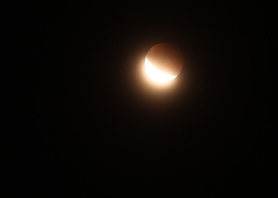 Se Apropie Cea Mai Lunga Eclipsa De Luna Din Acest Secol Fenomenul Va Fi Vizibil Si Din Romania