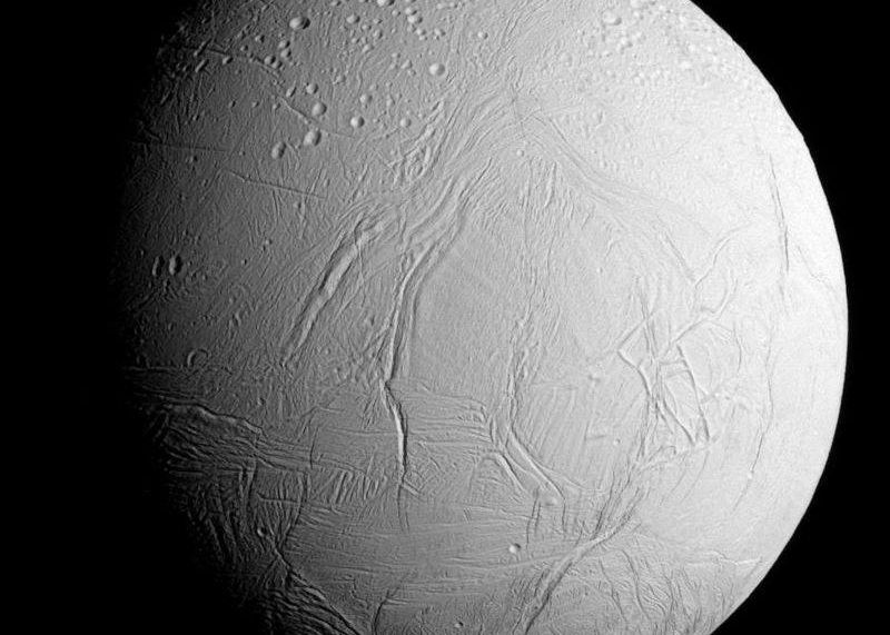 Noi Dovezi Sugereaza Existenta Vietii Extraterestre Pe Unul Dintre Satelitii Planetei Saturn 2