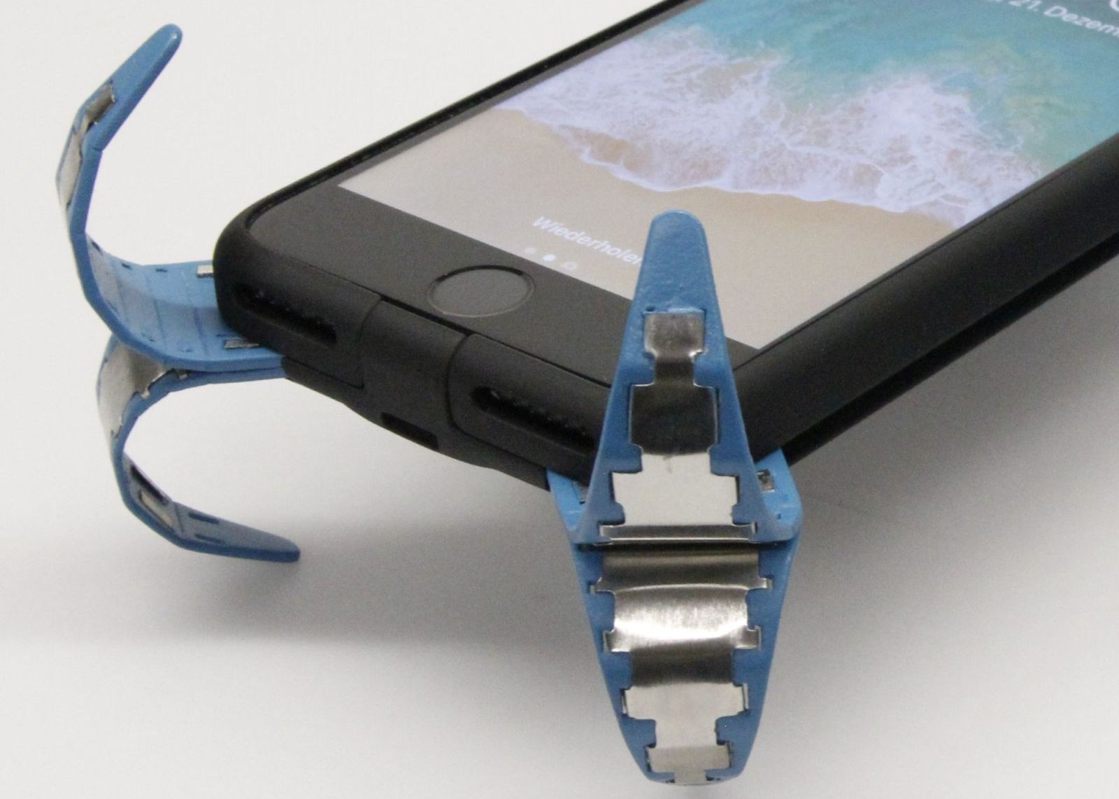 Un Student A Inventat Airbag Ul Pentru Smartphone Ce Se Intampla Cand Scapi Telefonul Pe Jos