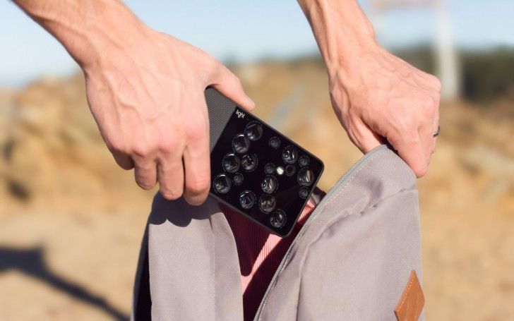 Primul smartphone cu 9 camere foto? O firmă susținută de Foxconn pregătește un gadget incredibil Primul Smartphone Cu 9 Camere Foto O Firma Sustinuta De Foxconn Pregateste Un Gadget Incredibil