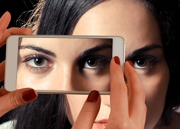 Eroare Grava La Unele Telefoane Samsung Fotografii Trimise Prin Sms Fara Stirea Utilizatorilor