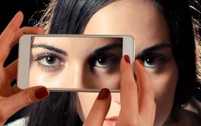 Eroare gravă la unele telefoane Samsung! Fotografii trimise prin SMS fără știrea utilizatorilor