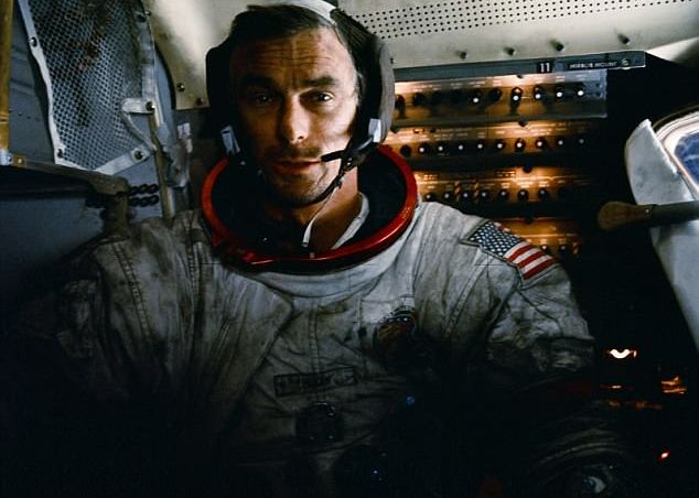 Ce esta boala misterioasă care i-a afectat pe toți astronauții ajunși pe Lună Ce Esta Boala Misterioasa Care I A Afectat Pe Toti Astronautii Care Au Ajuns Pe Luna