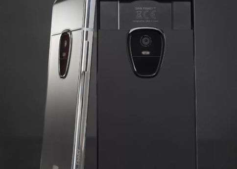 Cum arată Finney, telefonul cu două ecrane și tehnologie blockhain promovat de Lionel Messi Finney Telefonul Cu Doua Ecrane Si Tehnologie Blockhain Promovat De Lionel Messi