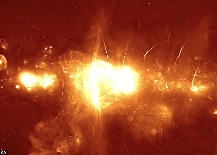 Prima Imagine Detaliata Cu Gaura Neagra Din Centrul Galaxiei Noastre