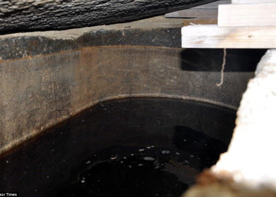 Egiptologii Au Deschis Uriasul Sarcofag Din Granit Descoperit In Urma Cu 20 De Zile Ce Au Gasit In Interior