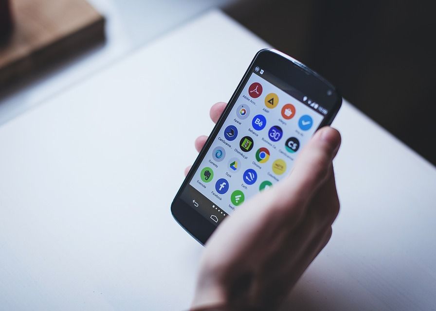 6 moduri prin care poţi îmbunătăţi securitatea telefoanelor Android 6 Moduri Prin Care Poti Imbunatati Securitatea Telefoanelor Android