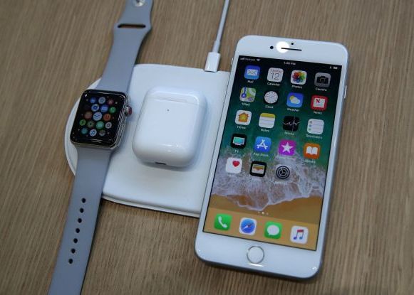 Cât va costa încărcătorul wireless AirPower? Apple va lansa gadgetul în septembrie Cat Va Costa Incarcatorul Wireless Airpower Apple Va Lansa Mult Asteptatul Gadget In Septembrie