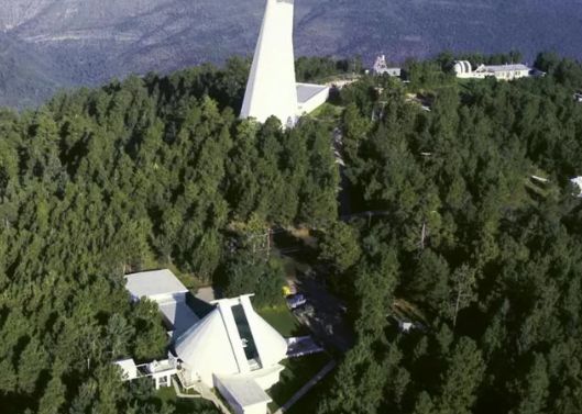 Motivul neașteptat care a dus la evacuarea de urgență a Observatorului Solar. Informații furnizate de FBI Misterul Observatorului Solar Evacuat De Urgenta Si Pazit De Agenti Fbi Care Este Motivul