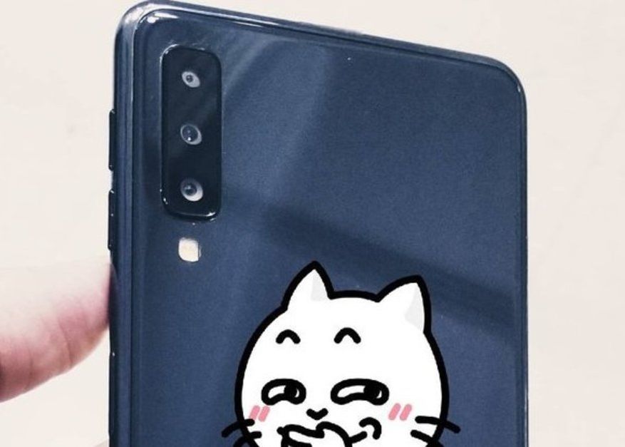 Samsung va lansa în curând primele sale telefoane cu trei și patru camere foto pe spate Samsung Va Lansa In Curand Primele Sale Telefoane Cu Trei Si Patru Camere Foto Pe Spate