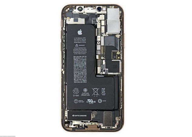 Surpriză pentru tehnicienii care au demontat un iPhone Xs și un Xs Max. Cum arată piesele din interior Au Demontat Un Iphone Xs Si Un Xs Max Surpriza Pentru Tehnicienii Care Au Facut Acest Experiment