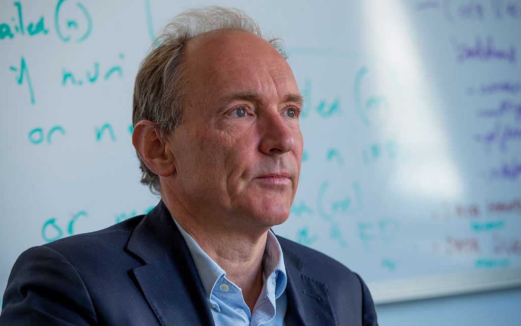 Inventatorul Word Wide Web Vrea Sa Creeze Un Internet Paralel Care Sa Asigure Confidentialitatea Utilizatorilor