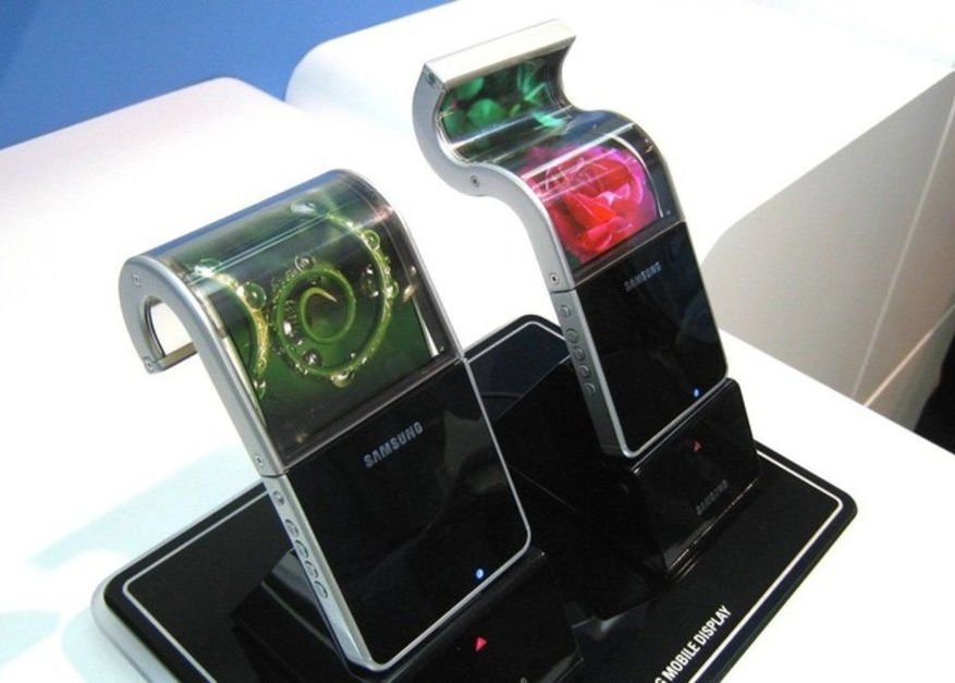 Se Apropie Lansarea Primului Smartphone Pliabil Ce Stim Despre Samsung Galaxy F